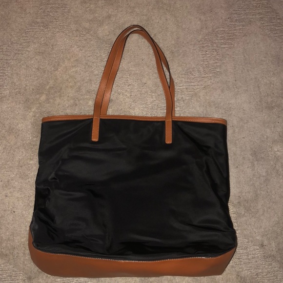 GOOD AS NEW Michael Kors Tote - Picture 2 of 8